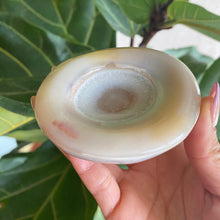 Load image into Gallery viewer, Small Natural Agate Stone Crystal Bowl