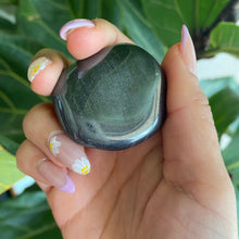 Load image into Gallery viewer, Hematite Tumbled Stone