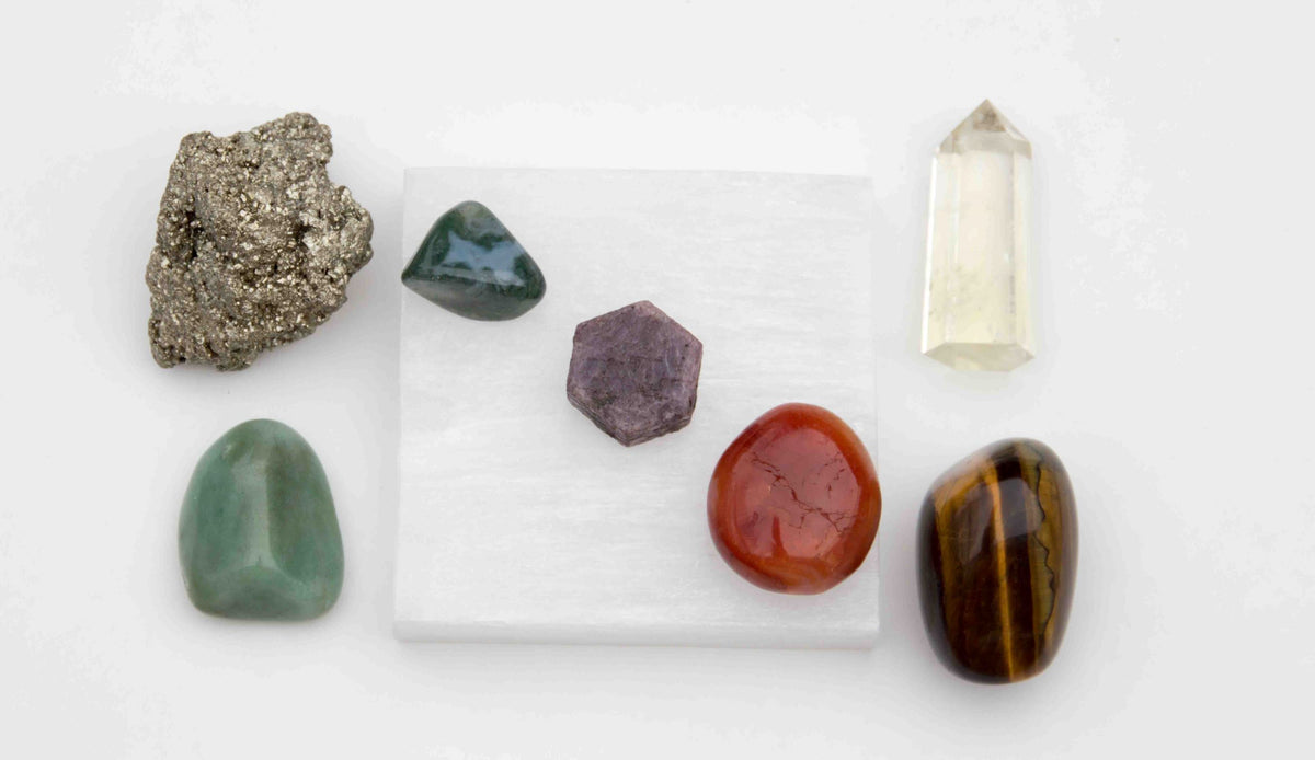 Abundance & Prosperity Crystal Kit - 7 Crystals – Clari V Crystals