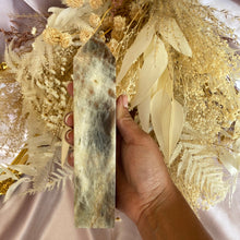 Load image into Gallery viewer, Sunstone Moonstone Obelisks