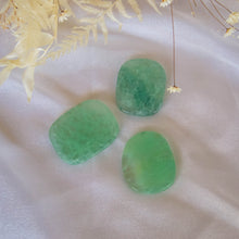 Load image into Gallery viewer, Green Fluorite Palmstone to Focus your Mind