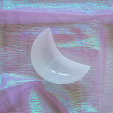 Load image into Gallery viewer, Polished White Selenite Moon Bowl, for Cleansing & Charging