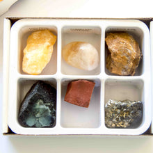 Load image into Gallery viewer, Zodiac Crystal Manifestation Kit