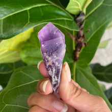 Load image into Gallery viewer, Natural Purple Amethyst Dragons Tooth Points