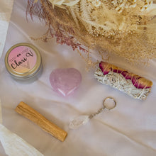 Load image into Gallery viewer, Magnify Love Crystal Box featuring Quartz &amp; Rose Quartz