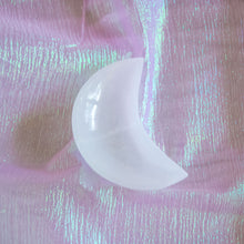 Load image into Gallery viewer, Polished White Selenite Moon Bowl, for Cleansing &amp; Charging